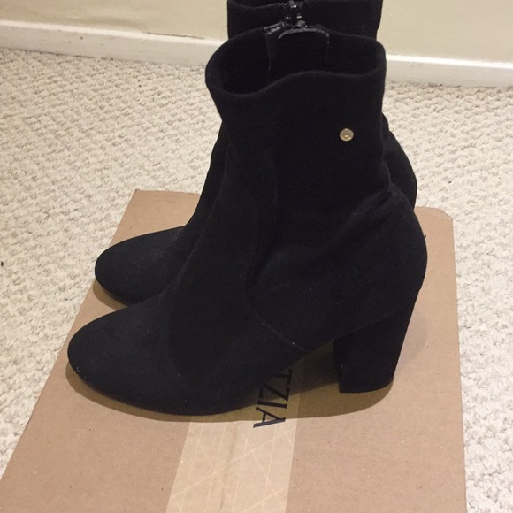 Short black boots - Picture 3 of 5